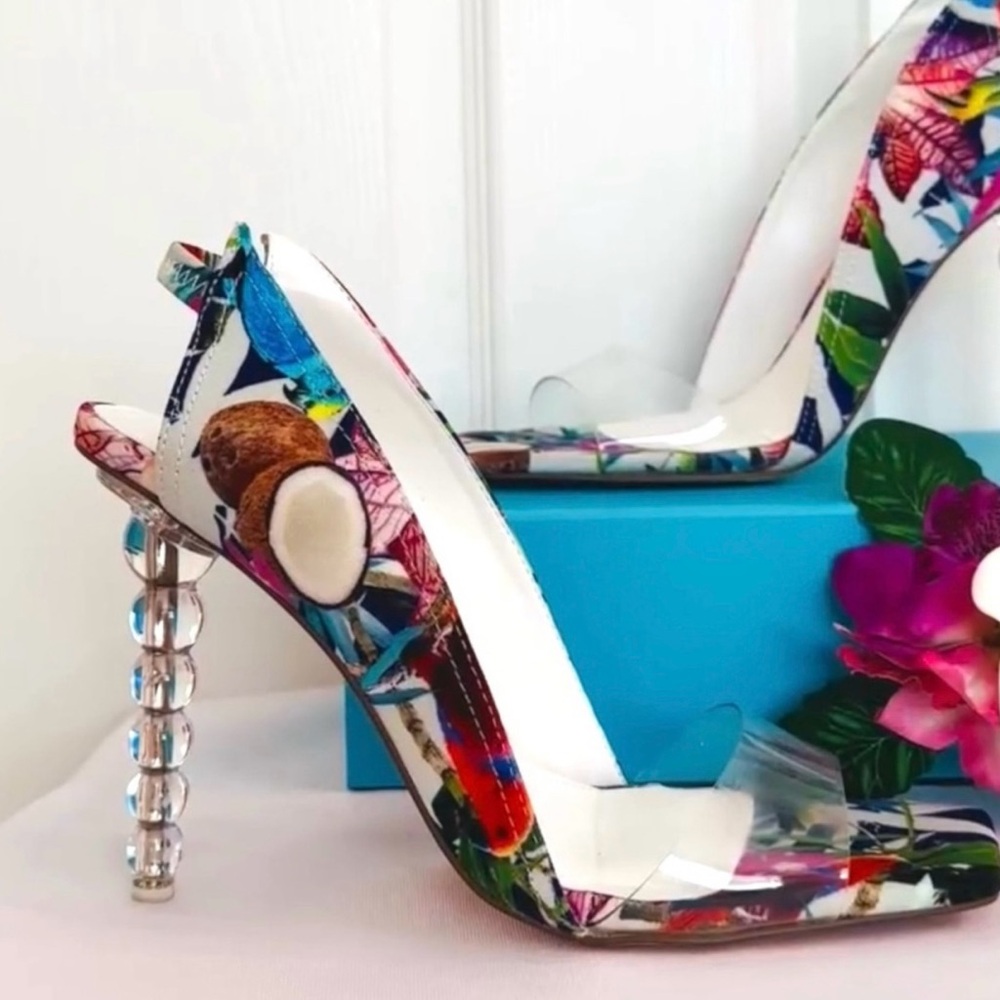 PRIVILEGED ~ Multi-colored w/tropical print and unique, clear sculptural 5” heel - Picture 6 of 9
